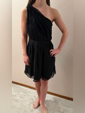 Chelsea & Violet M Black One-Shoulder Pleated Cocktail Dress Chiffon LBD NEW